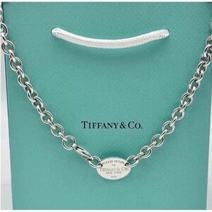Tiffany & Co. Auth Oval Tag Vintage 925 Sterling Silver Necklace w/Box ✨EUC✨